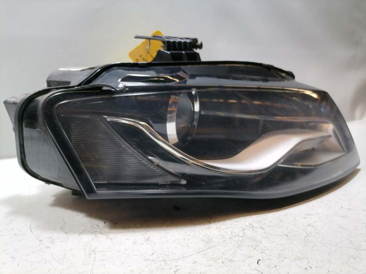 Audi A4 8K B8 original Xenonscheinwerfer vorn rechts Bj.2009